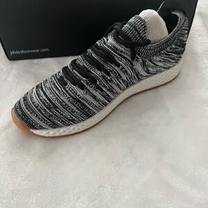 Black and White Knit Sneakers Urban Stone by JSlides Size 8